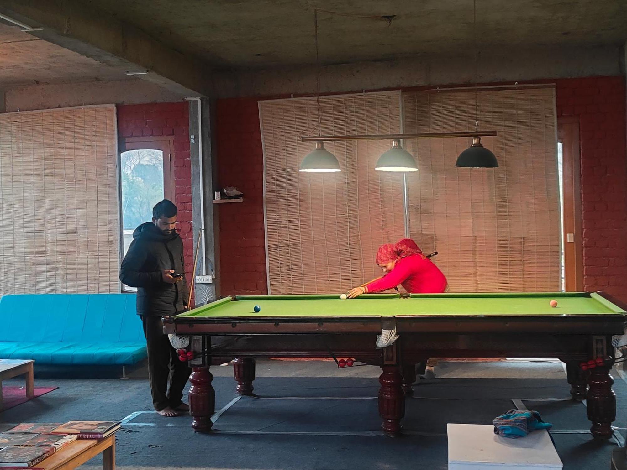 Flyscape Hostel บีร์ ภายนอก รูปภาพ