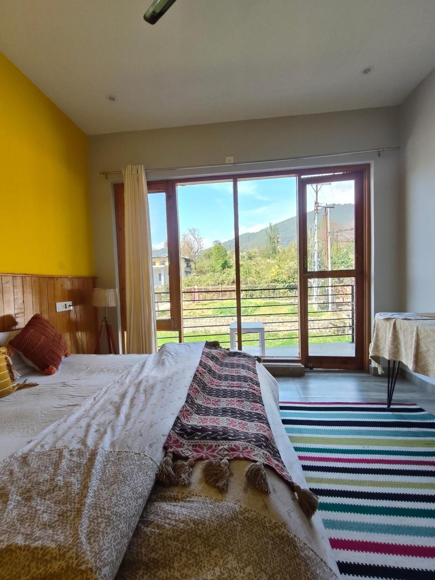 Flyscape Hostel บีร์ ภายนอก รูปภาพ