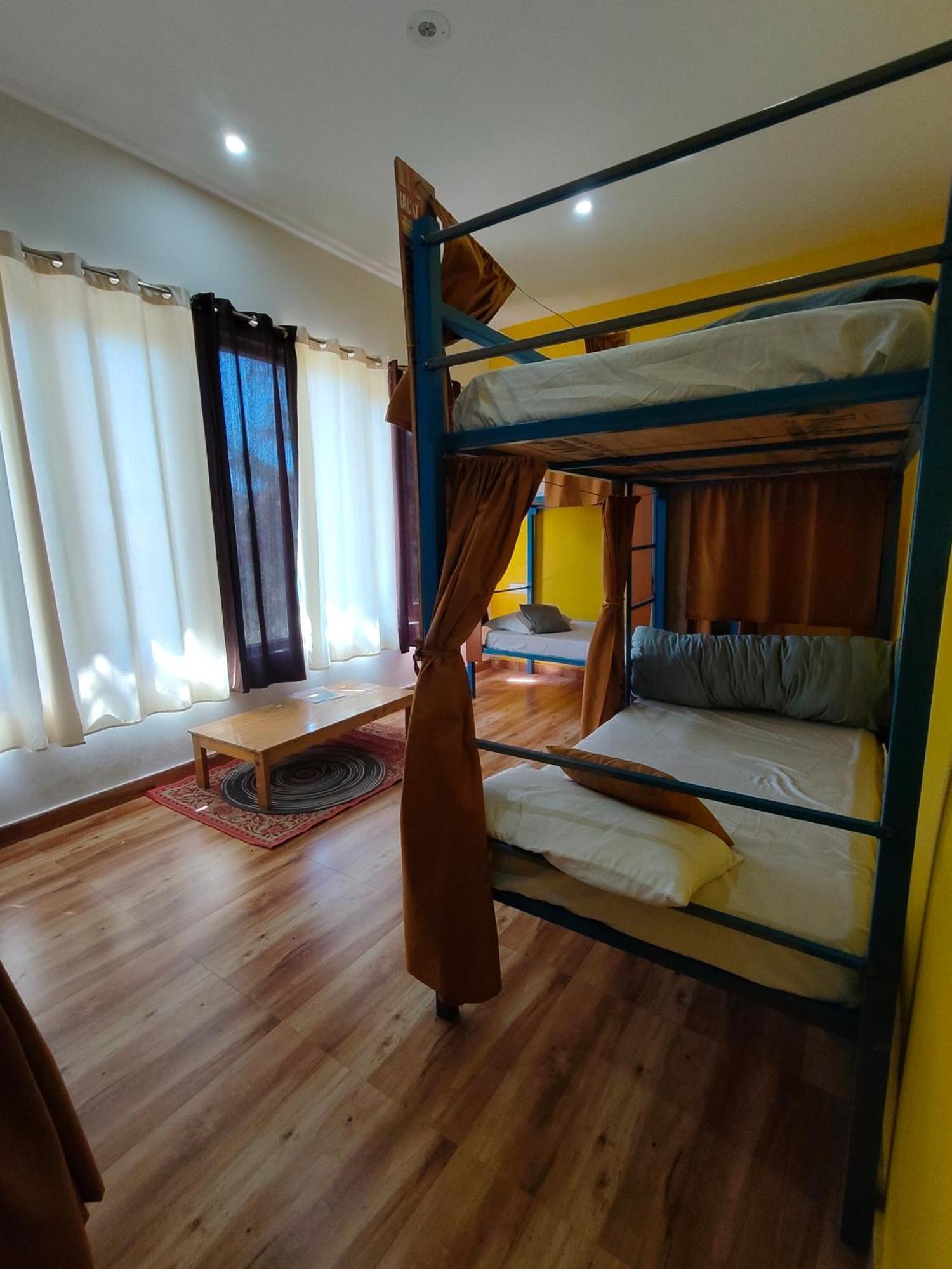 Flyscape Hostel บีร์ ภายนอก รูปภาพ