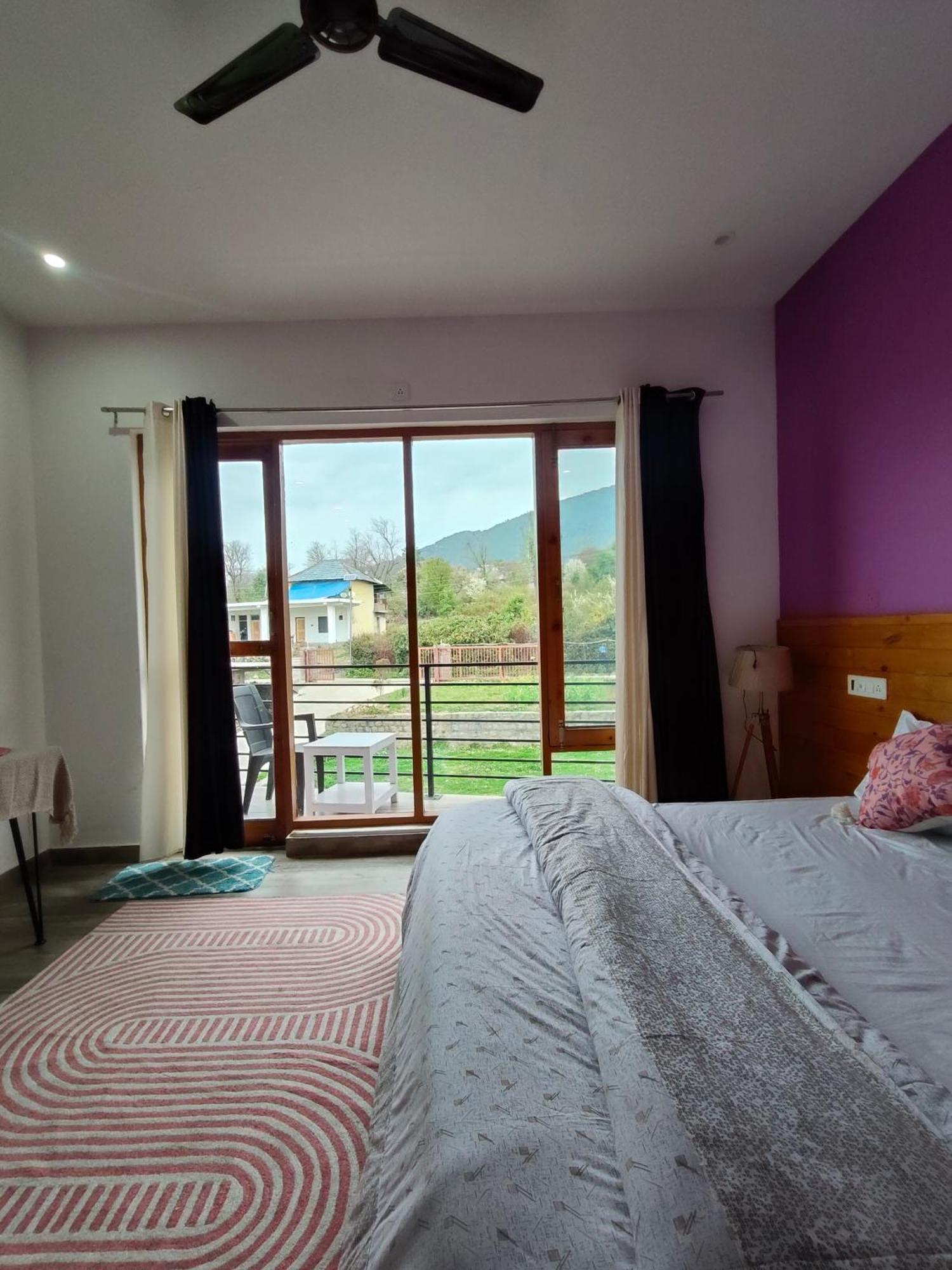 Flyscape Hostel บีร์ ภายนอก รูปภาพ